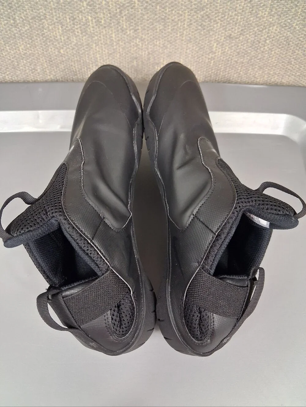 Nike Air Zoom Pulse Shoes Mens 7.5 Triple Black Nursing Medical Comfort Slip-On